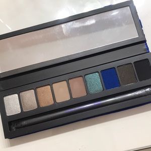Brand new MAC eyeshadow palette
